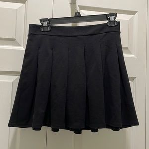 Black circle skirt w/ exposed zipper detail